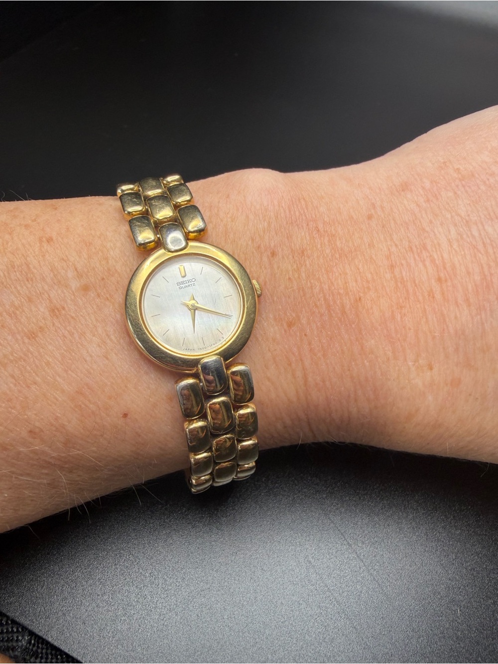 Seiko Classic Vintage Gold Bracelet Watch Mother of Pearl Dial VGVC
